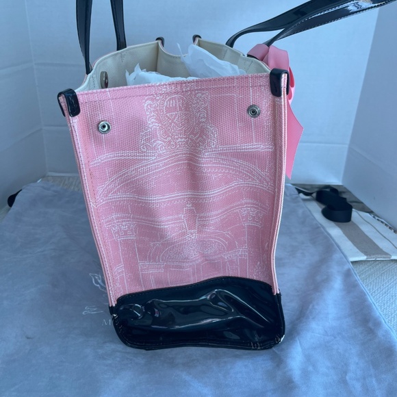 Fabulous Brighton’s My Flat In London Frenchie!!! - Picture 3 of 9